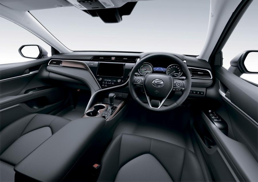 Торпедо Daihatsu Altis Hybrid 2017 года  (фото 3 из 4)